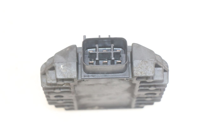 photo de REGULADOR DE CARGA YAMAHA XMAX X-MAX 125 (2006 - 2009) - Otra perspectiva