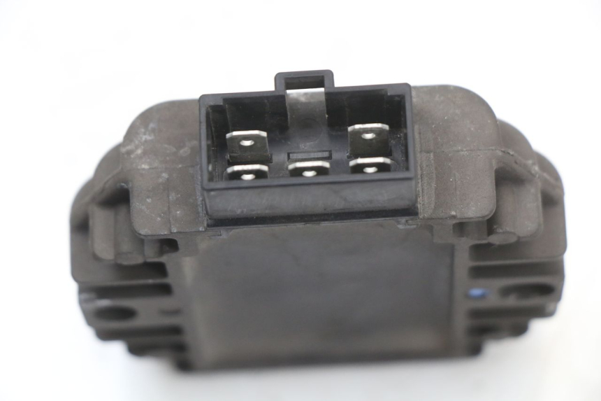 photo de REGULADOR DE CARGA YAMAHA X-MAX XMAX 125 (2010 - 2013) - Zoom estado de uso