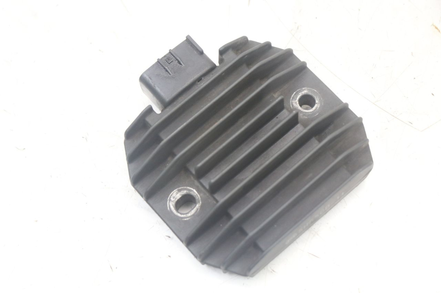 photo de REGULADOR DE CARGA YAMAHA XMAX X-MAX 125 (2006 - 2009) - Detalle de la pieza