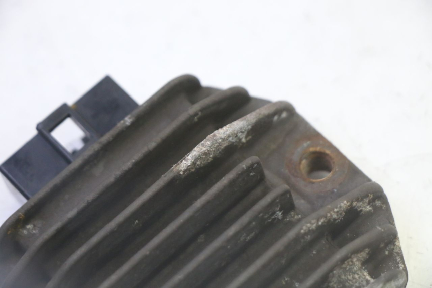 photo de REGULADOR DE CARGA YAMAHA X-MAX XMAX 125 (2010 - 2013) - Zoom estado de uso