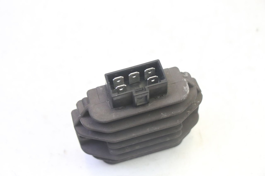 photo de REGULADOR DE CARGA YAMAHA X-MAX XMAX 125 (2010 - 2013) - Otra perspectiva