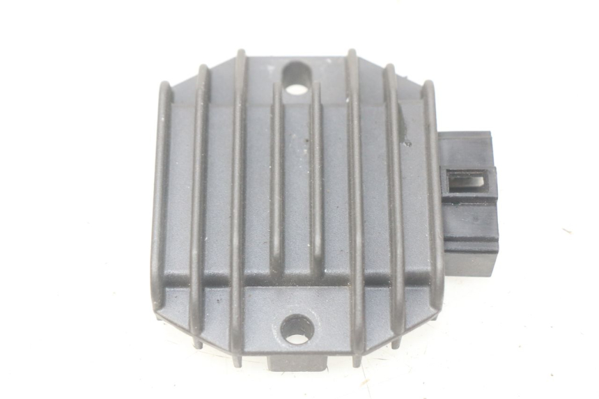 photo de REGULADOR DE CARGA PIAGGIO X7 125 (2007 - 2013) - Vista principal