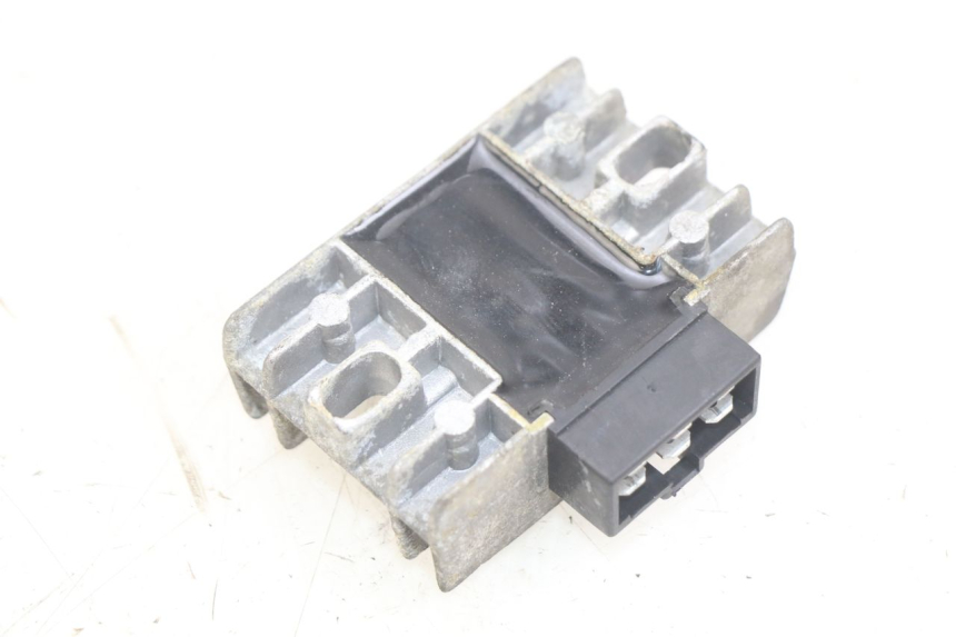 photo de REGULADOR DE CARGA PIAGGIO X9 EVOLUTION 125 (2003 - 2007) - Detalle de la pieza