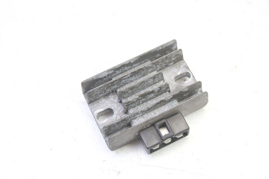 photo de REGULADOR DE CARGA PIAGGIO X9 EVOLUTION 125 (2003 - 2007) - Vista principal