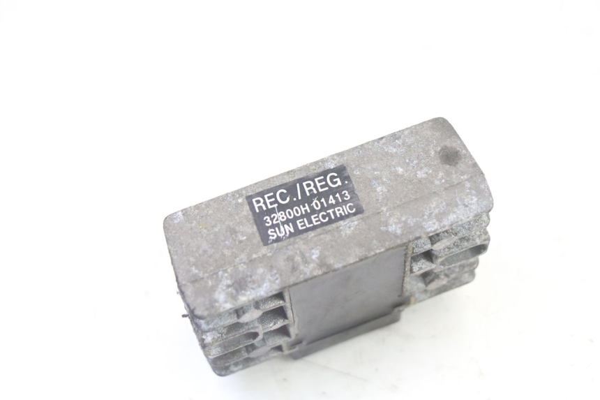 photo de REGULADOR DE CARGA PIAGGIO X9 EVOLUTION 125 (2003 - 2007) - Otra perspectiva