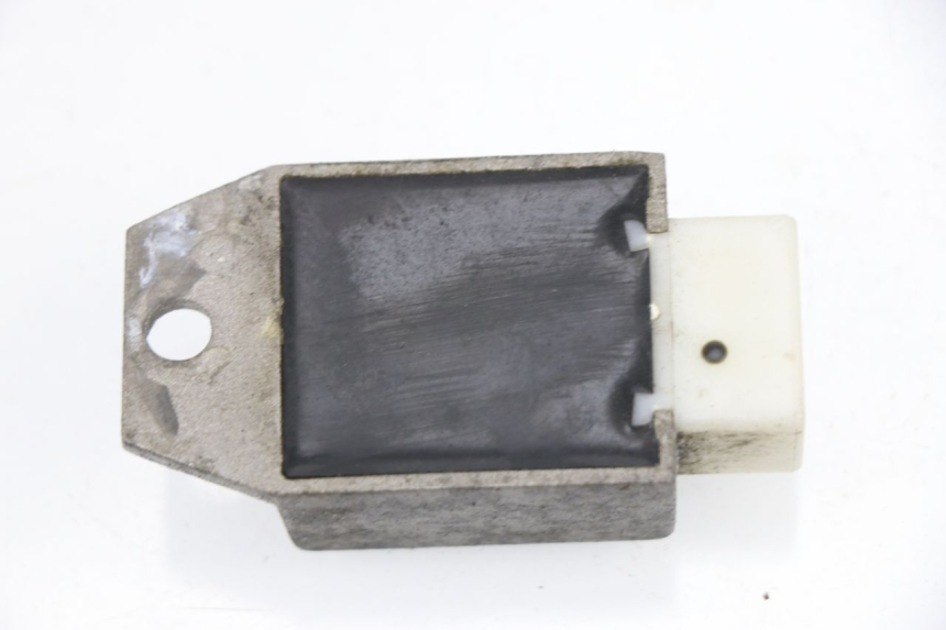 photo de REGULADOR RAZZO XENON 4T 50 (2008 - 2012) - Otra perspectiva