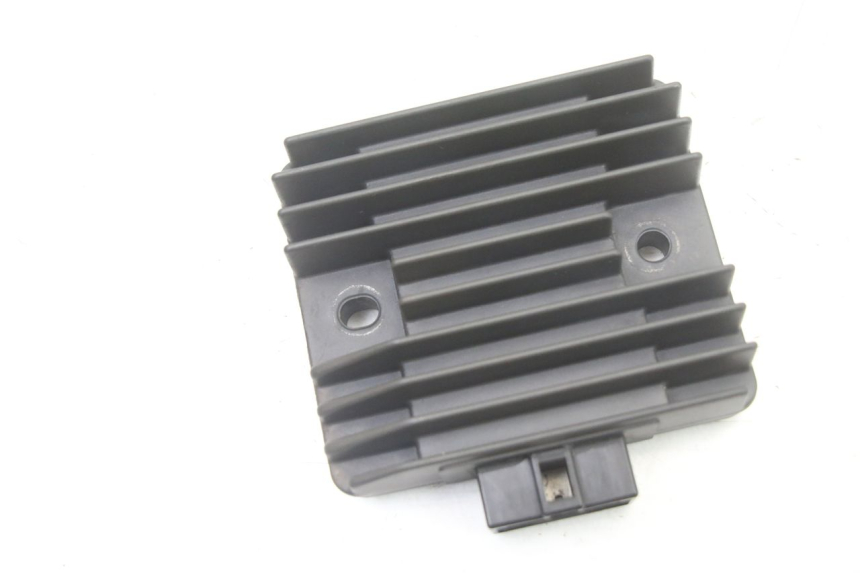 photo de REGULADOR YAMAHA XJ6 600 (2008 - 2016) - Vista principal