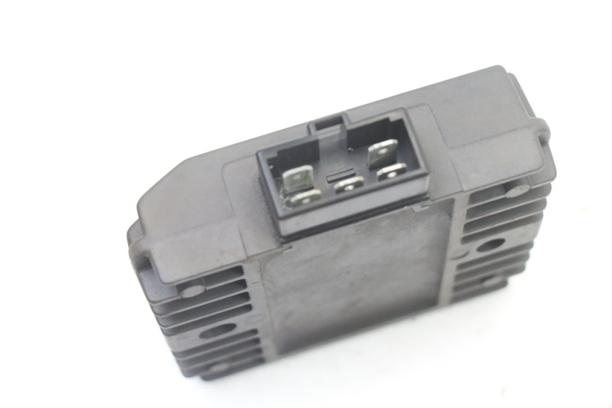 photo de REGULADOR YAMAHA XJ6 600 (2008 - 2016) - Zoom estado de uso