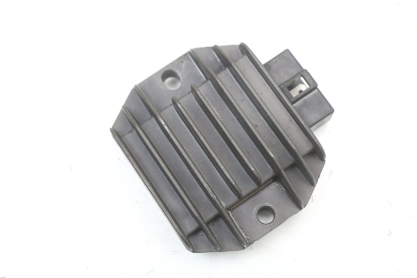photo de REGULADOR YAMAHA XJS DIVERSION 600 (1997 - 1999) - Detalle de la pieza