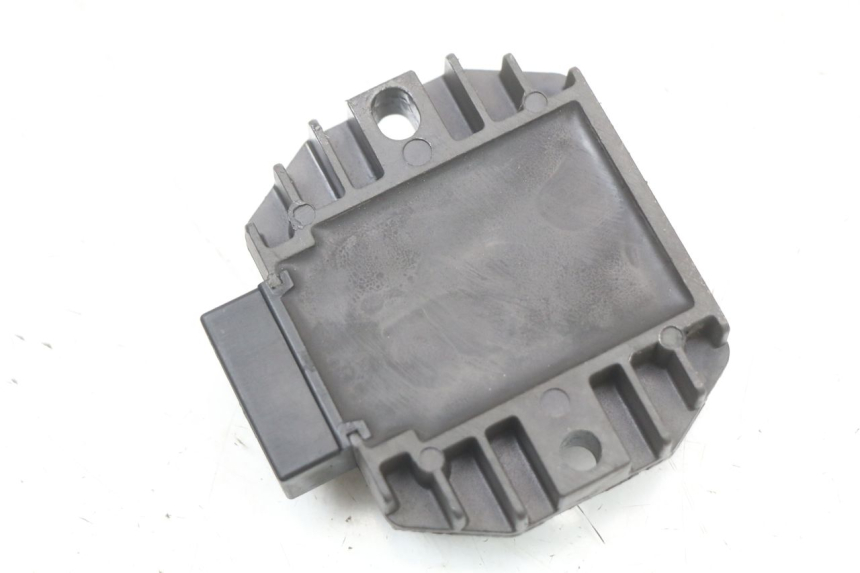 photo de REGULADOR YAMAHA XJS DIVERSION 600 (1997 - 1999) - Zoom estado de uso