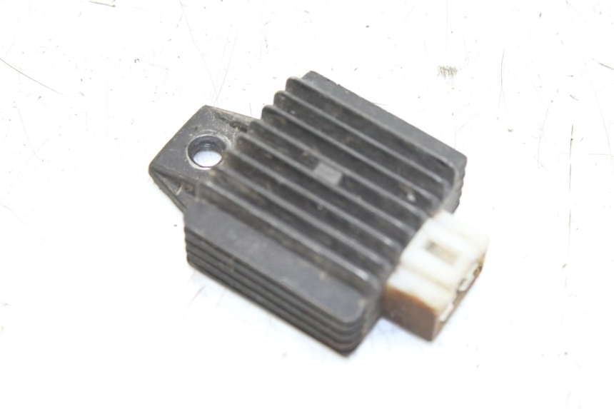 photo de REGULADOR DE CARGA ZHEJIANG XMOTOS XB-81 50 - Zoom estado de uso