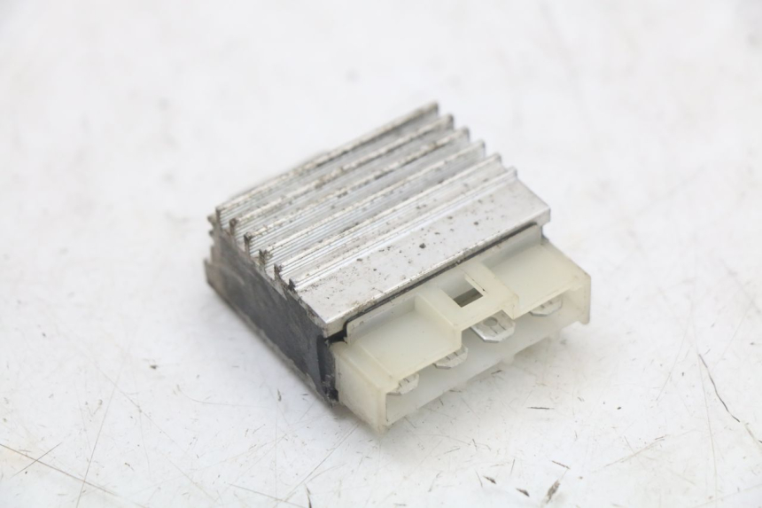 photo de REGULADOR YAMAHA BW'S NG NEXT GENERATION 50 (1996 - 2003) - Zoom estado de uso