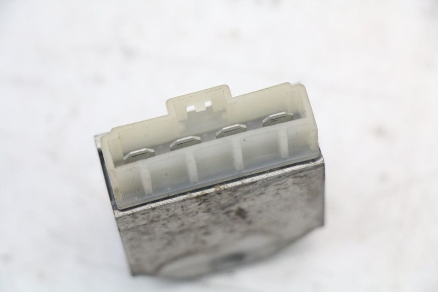 photo de REGULADOR YAMAHA BW'S NG NEXT GENERATION 50 (1996 - 2003) - Otra perspectiva