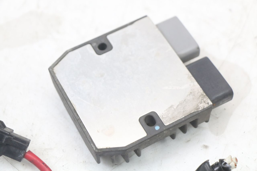 photo de REGULADOR DE CARGA YAMAHA FJR ABS 1300 (2006 - 2012) - Recambio usado revisado