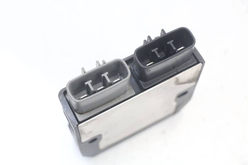 photo de REGULADOR YAMAHA FZ1 FAZER 1000 (2007 - 2009) - Zoom estado de uso