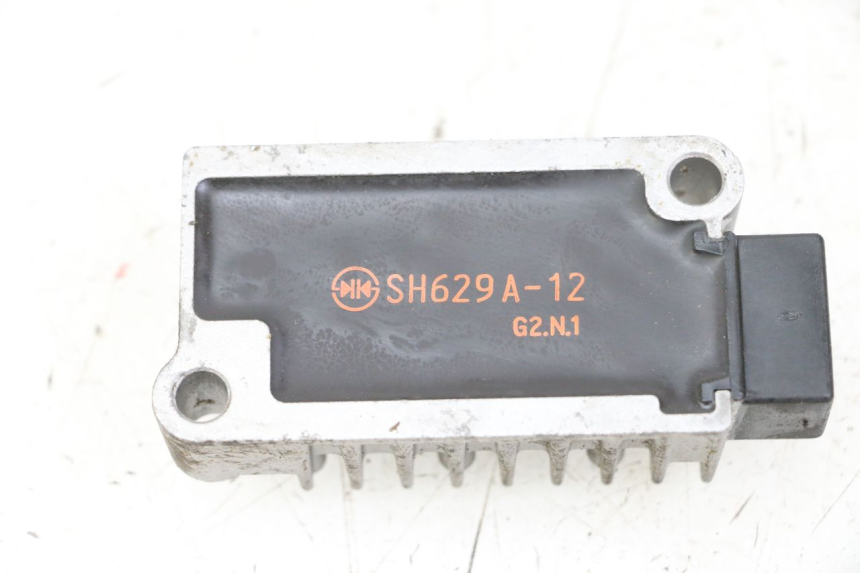 photo de REGULADOR DE CARGA YAMAHA NEOS NEO'S 4T 50 (2008 - 2016) - Detalle de la pieza