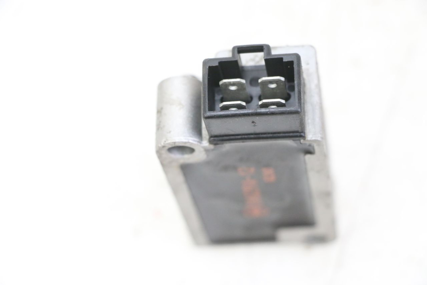photo de REGULADOR DE CARGA YAMAHA NEOS NEO'S 4T 50 (2008 - 2016) - Zoom estado de uso