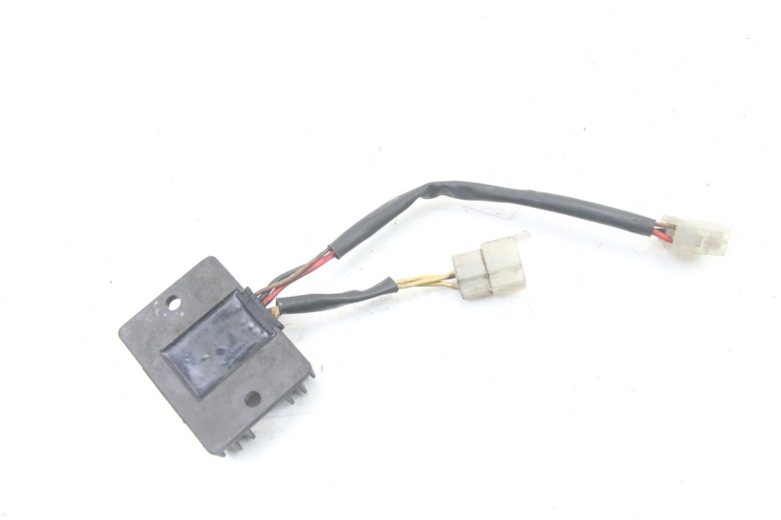 photo de REGULADOR DE CARGA YAMAHA SR 125 (1982 - 2003) - Otra perspectiva