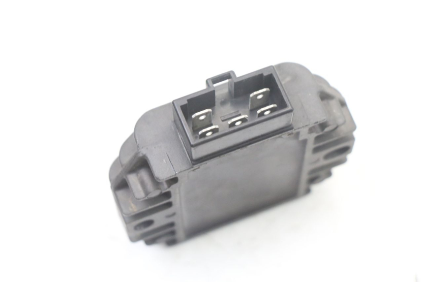 photo de REGULADOR DE CARGA YAMAHA YP MAJESTY 125 (2007 - 2010) - Zoom estado de uso