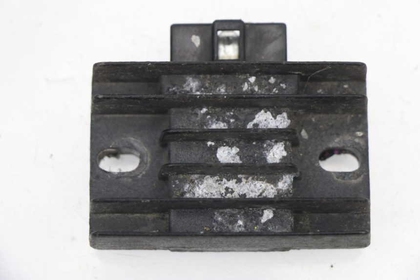 photo de REGULADOR YAMAHA YBR 125 (2004 - 2006) - Vista principal