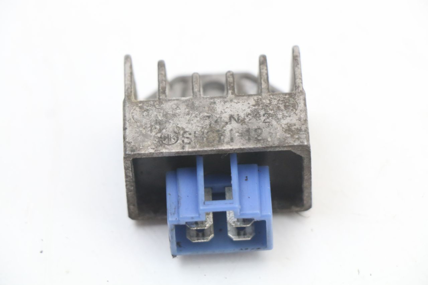 photo de REGULADOR YAMAHA YN NEO'S 50 (1997 - 2004) - Detalle de la pieza