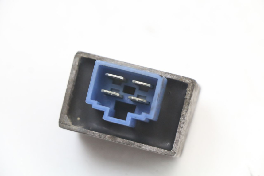 photo de REGULADOR YAMAHA YN NEO'S 50 (1997 - 2004) - Otra perspectiva