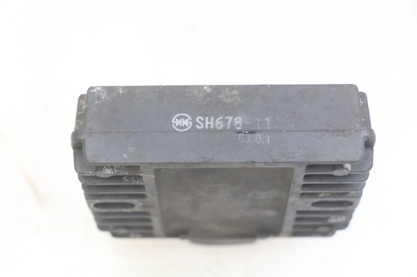 photo de REGULADOR DE CARGA YAMAHA YP MAJESTY 400 (2004 - 2008) - Otra perspectiva