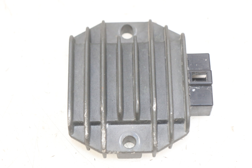 photo de REGULADOR DE CARGA YAMAHA YP MAJESTY 125 (1998 - 2001) - Vista principal