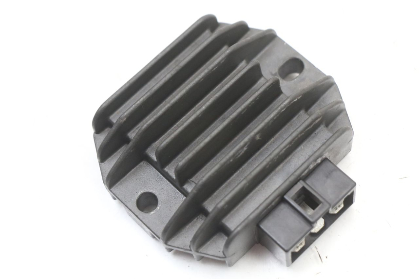 photo de REGULADOR DE CARGA YAMAHA YP MAJESTY 125 (2002 - 2006) - Vista principal