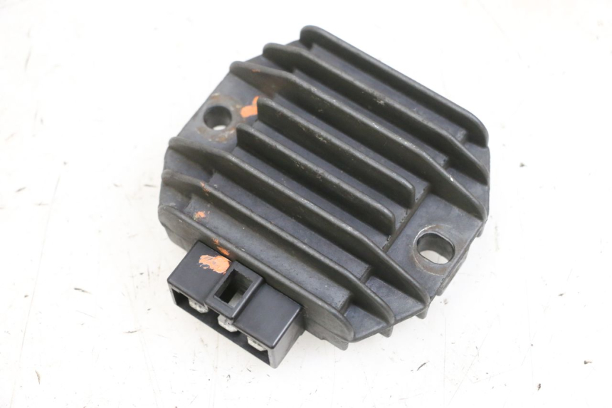 photo de REGULADOR DE CARGA YAMAHA YP MAJESTY 125 (2002 - 2006) - Vista principal