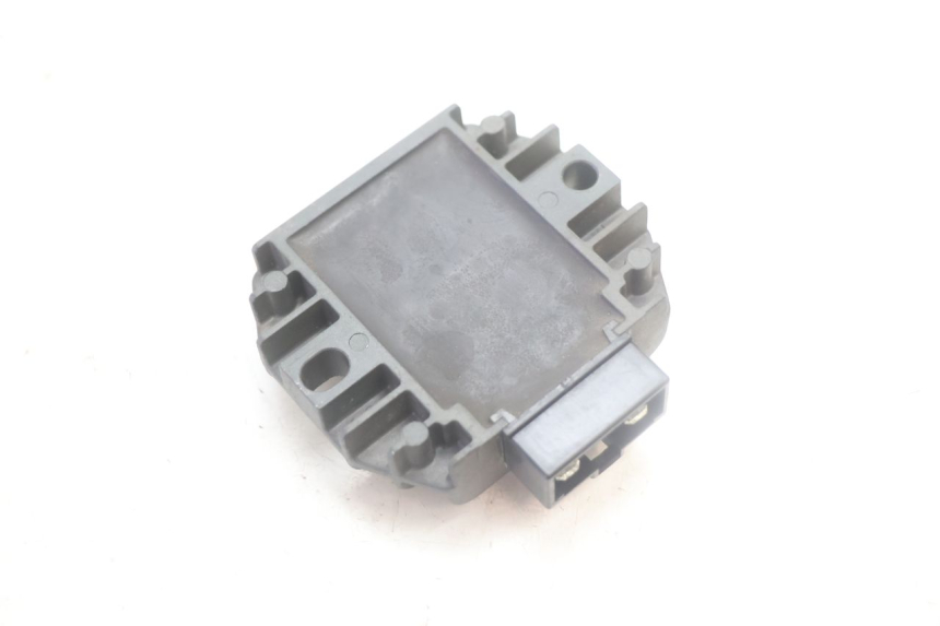 photo de REGULADOR DE CARGA YAMAHA YP MAJESTY 125 (2007 - 2010) - Zoom estado de uso