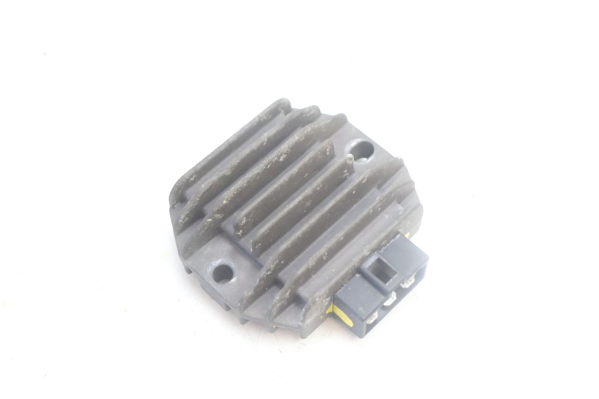 photo de REGULADOR DE CARGA YAMAHA YP MAJESTY 125 (2002 - 2006) - Vista principal