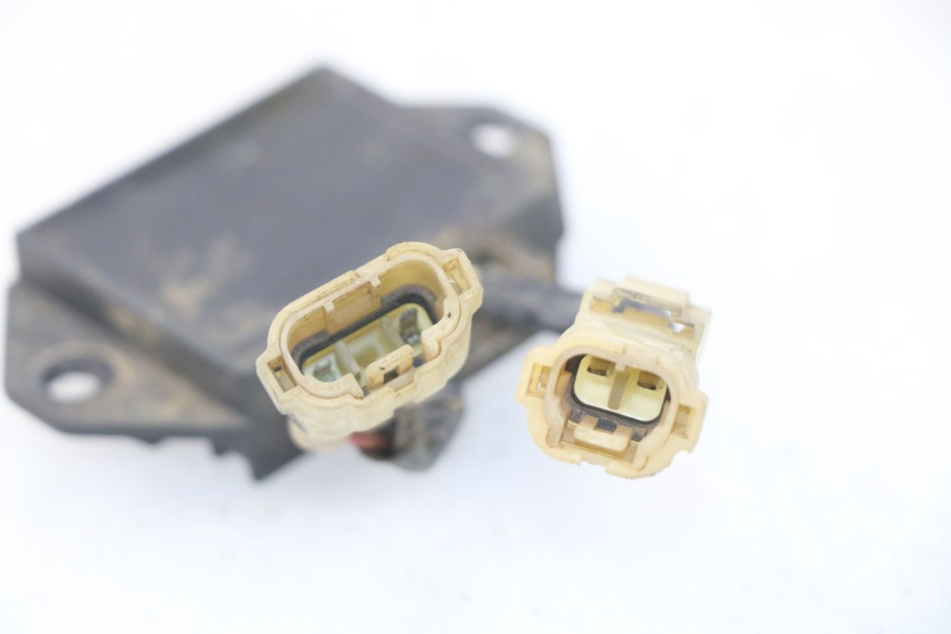 photo de REGULADOR YAMAHA YZ-F YZF 250 (2014 - 2018) - Zoom estado de uso