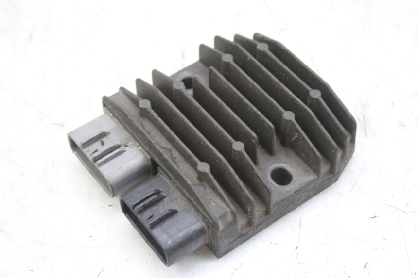 photo de REGULADOR DE CARGA YAMAHA YZF R1 1000 (2007 - 2008) - Detalle de la pieza
