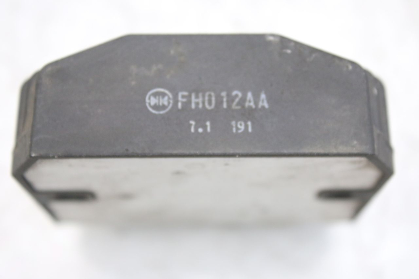 photo de REGULADOR DE CARGA YAMAHA YZF R1 1000 (2007 - 2008) - Zoom estado de uso