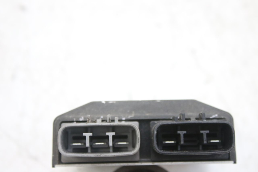 photo de REGULADOR DE CARGA YAMAHA YZF R1 1000 (2007 - 2008) - Otra perspectiva