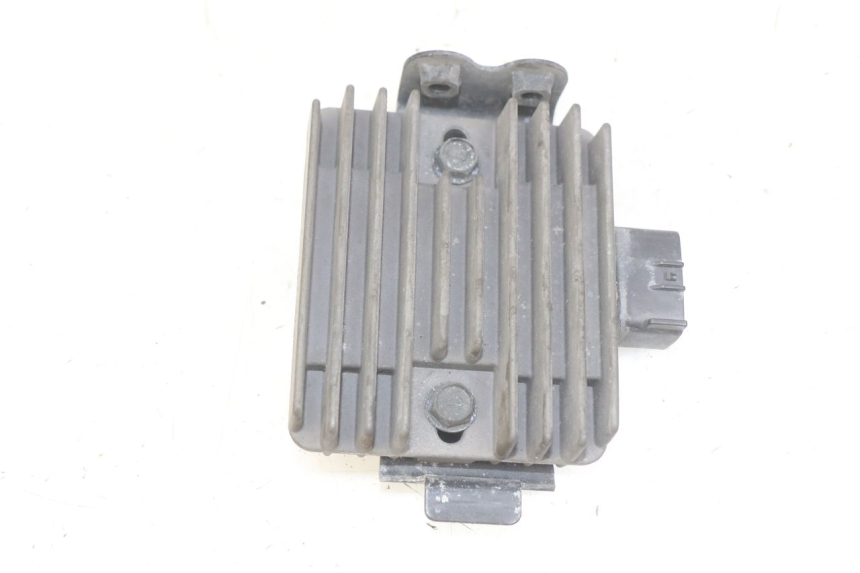 photo de REGULADOR DE CARGA KAWASAKI Z 750 (2007 - 2013) - Zoom estado de uso