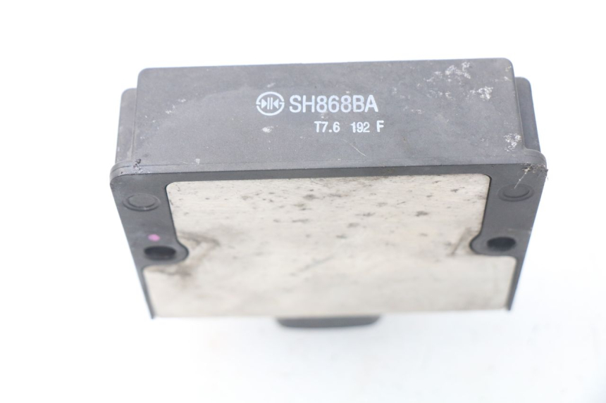 photo de REGULADOR KAWASAKI Z Z900 900 (2017 - 2019) - Zoom estado de uso