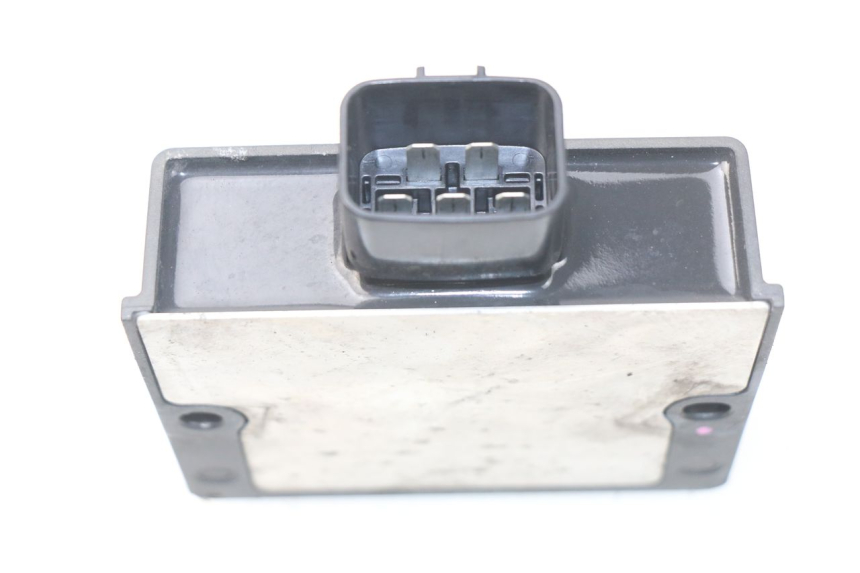 photo de REGULADOR KAWASAKI Z Z900 900 (2017 - 2019) - Otra perspectiva