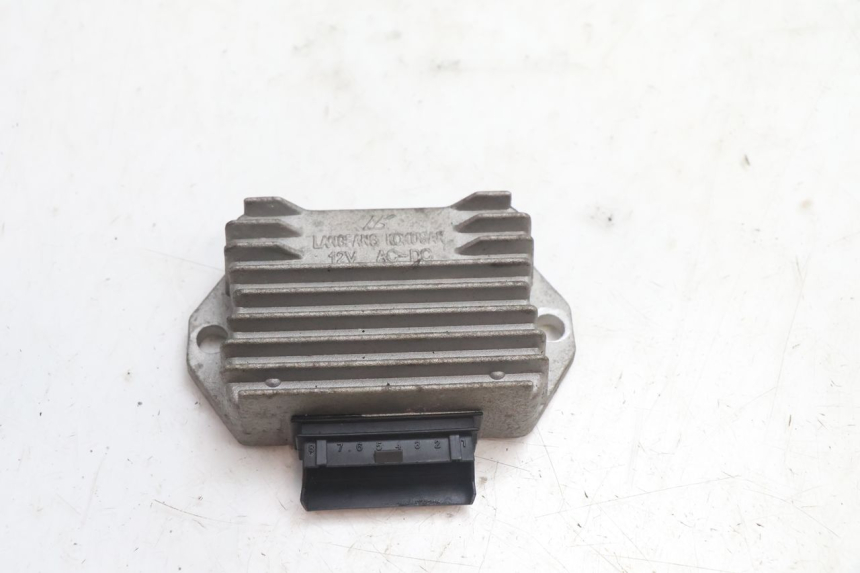 photo de REGULADOR DE CARGA PIAGGIO ZIP 2T 50 (2009 - 2019) - Vista principal