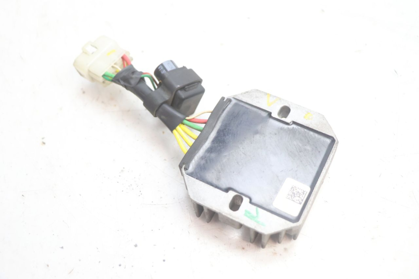 photo de REGULADOR PIAGGIO ZIP IGET 4T 50 (2021 - 2023) - Zoom estado de uso