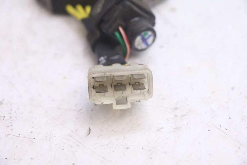 photo de REGULADOR PIAGGIO ZIP IGET 4T 50 (2021 - 2023) - Primer plano técnico