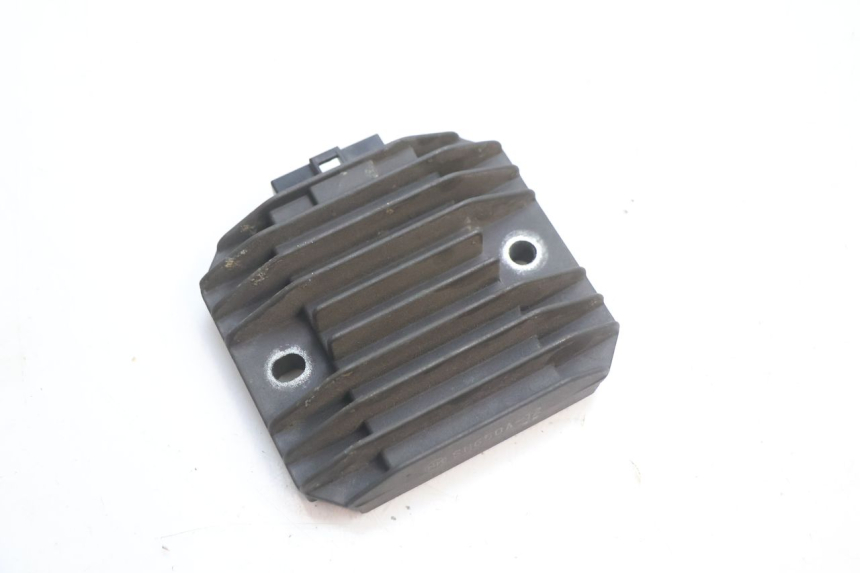 photo de REGULADOR DE CARGA KAWASAKI ZX-6R ZX6R 600 (1995 - 1997) - Detalle de la pieza