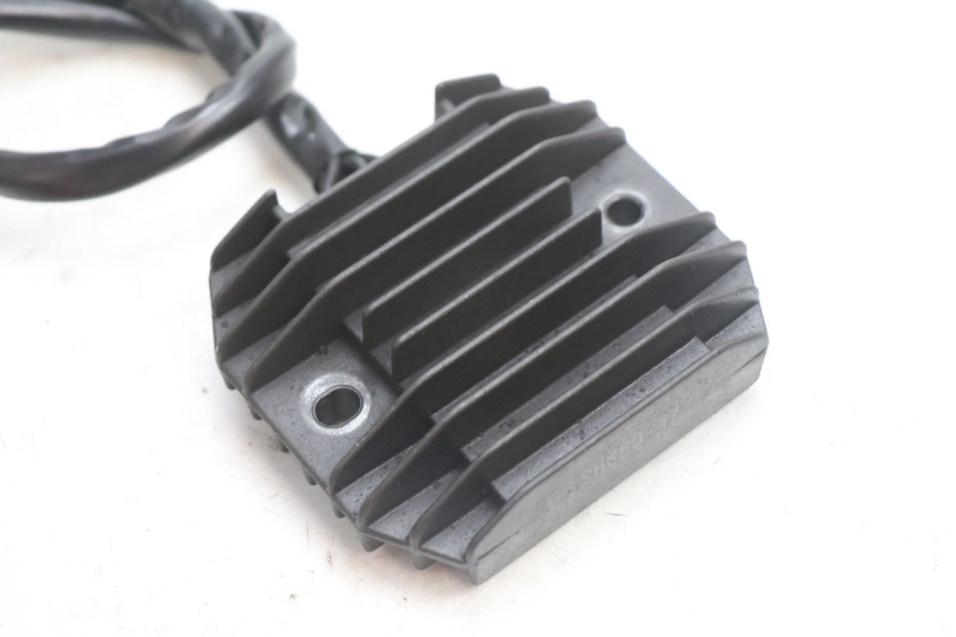 photo de REGULADOR DE CARGA KAWASAKI ZX-6R ZX6R 600 (2000 - 2002) - Detalle de la pieza