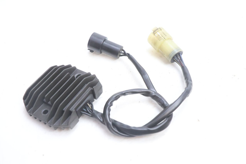photo de REGULADOR DE CARGA KAWASAKI ZX-6R ZX6R 600 (2000 - 2002) - Zoom estado de uso