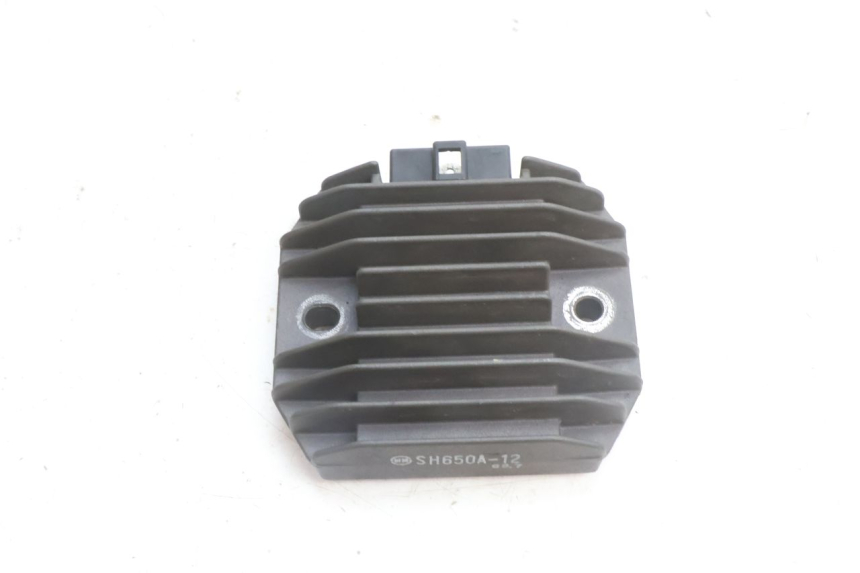 photo de REGULADOR DE CARGA KAWASAKI ZZR 600 (1995 - 2004) - Detalle de la pieza