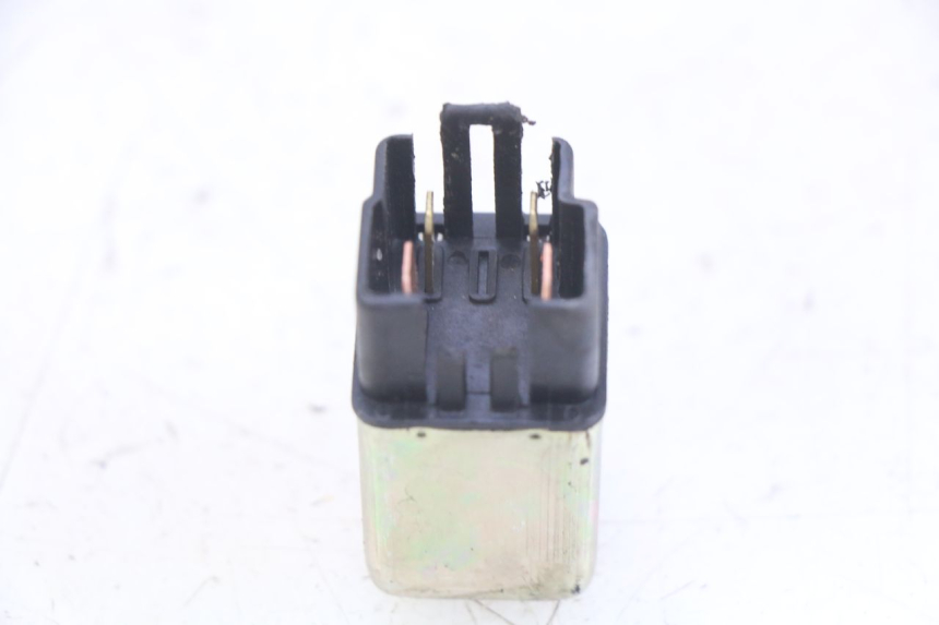 photo de RELÉ DE ARRANQUE KYMCO AGILITY 4T 50 (2005 - 2018) - Otra perspectiva