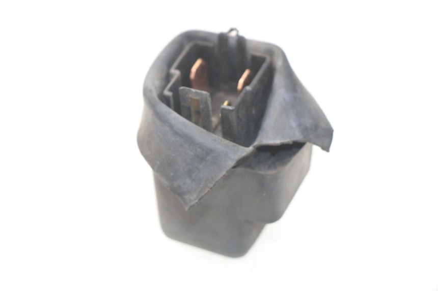 photo de RELE ARRANQUE KYMCO AGILITY RS 2T 50 (2009 - 2013) - Detalles de los puntos de fijación