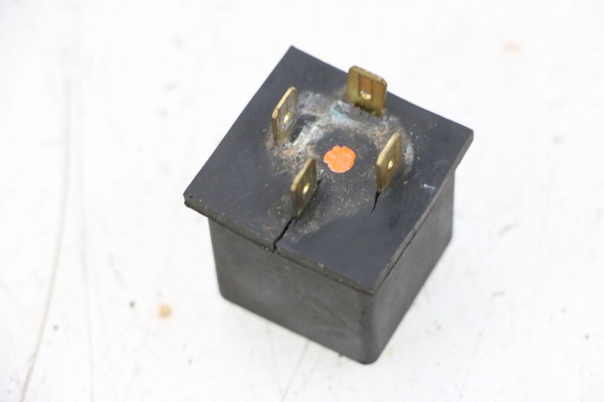 photo de RELE ARRANQUE MBK BOOSTER SPIRIT NAKED 50 (2004 - 2017) - Detalle de la pieza