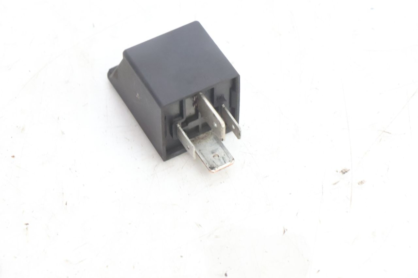 photo de RELE ARRANQUE PEUGEOT CITYSTAR 125 (2011 - 2017) - Primer plano técnico